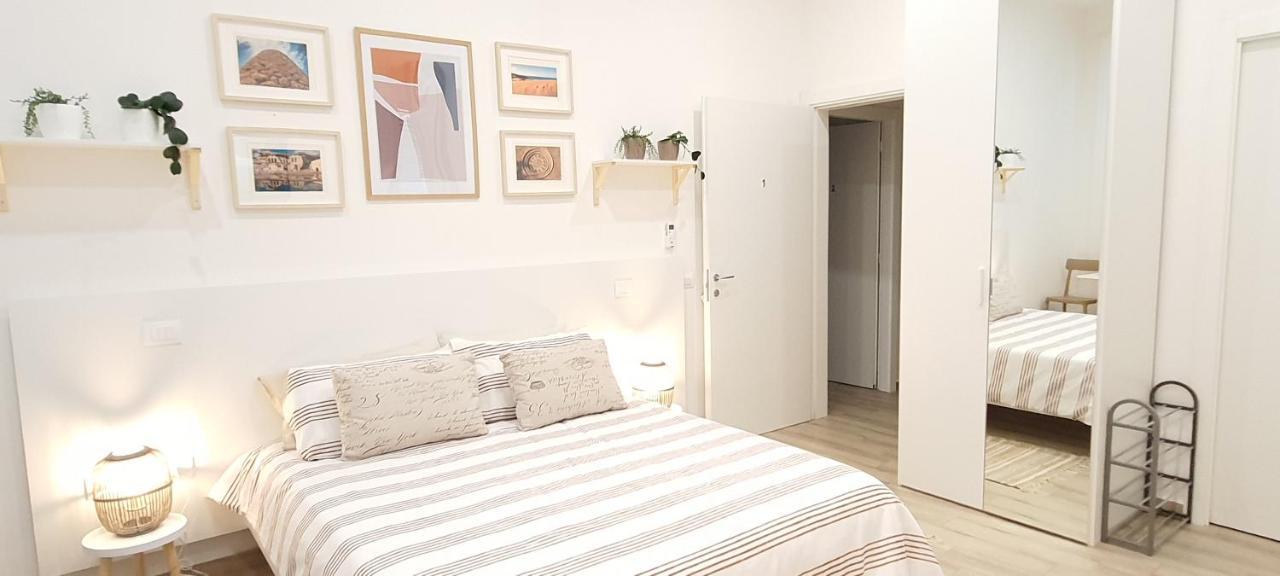 Suite Blanc Apartments - Monolocali Indipendenti Con Cucina E Bagno Privato - Check-In E Check-Out Con Codice In Autonomia H24 - Terrazza In Comune Guspini Exterior foto