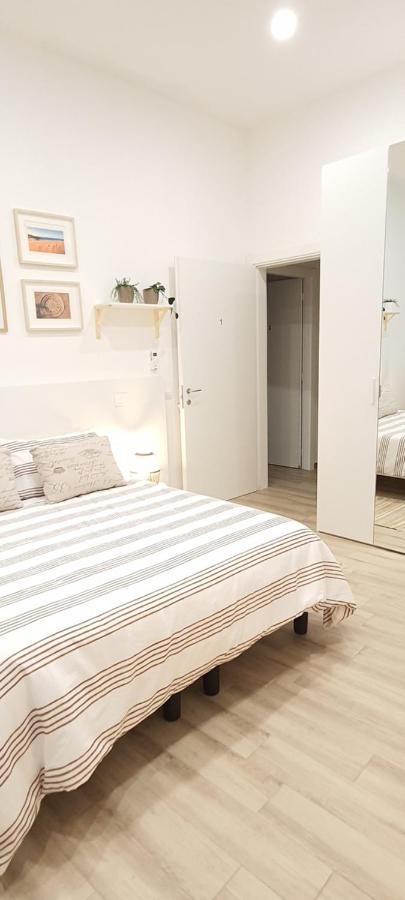 Suite Blanc Apartments - Monolocali Indipendenti Con Cucina E Bagno Privato - Check-In E Check-Out Con Codice In Autonomia H24 - Terrazza In Comune Guspini Exterior foto