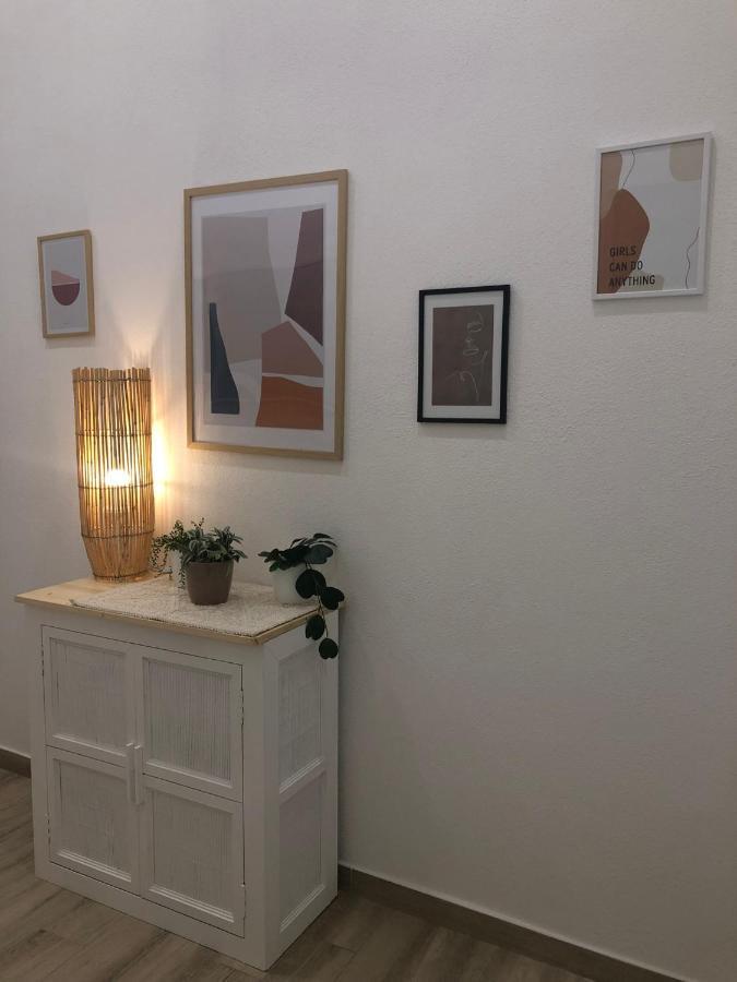 Suite Blanc Apartments - Monolocali Indipendenti Con Cucina E Bagno Privato - Check-In E Check-Out Con Codice In Autonomia H24 - Terrazza In Comune Guspini Exterior foto