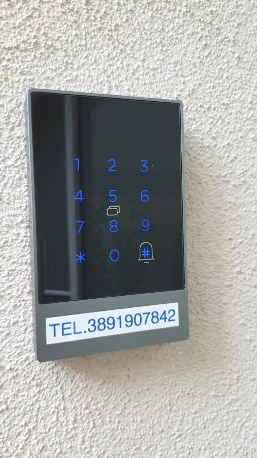 Suite Blanc Apartments - Monolocali Indipendenti Con Cucina E Bagno Privato - Check-In E Check-Out Con Codice In Autonomia H24 - Terrazza In Comune Guspini Exterior foto